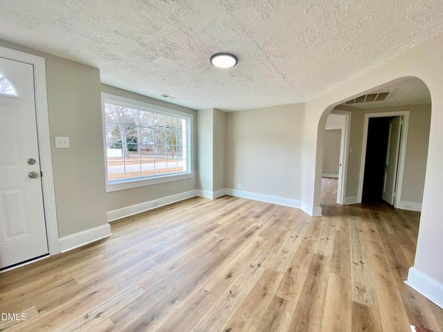 414 W Main Street, Selma, NC 27576