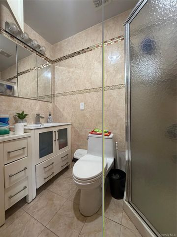 10475 48th Avenue, Corona, NY 11368