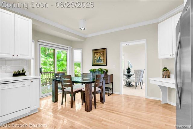 7330 Crackling Creek Circle 4, West Bloomfield Charter Township, MI 48322