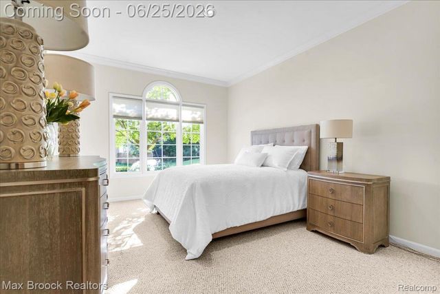 7330 Crackling Creek Circle 4, West Bloomfield Charter Township, MI 48322