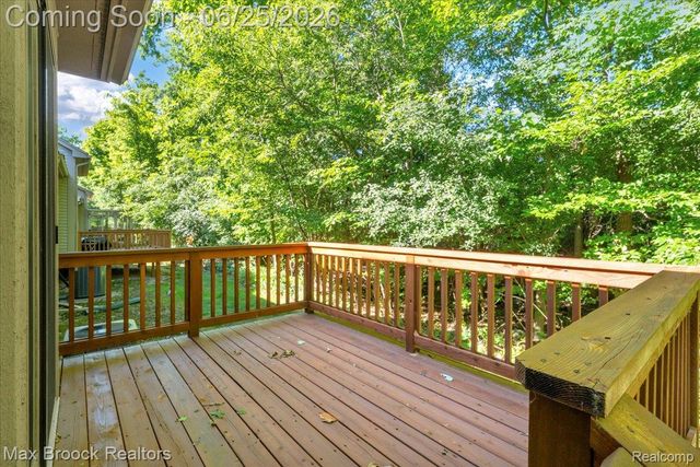 7330 Crackling Creek Circle 4, West Bloomfield Charter Township, MI 48322