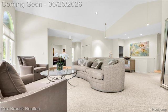 7330 Crackling Creek Circle 4, West Bloomfield Charter Township, MI 48322