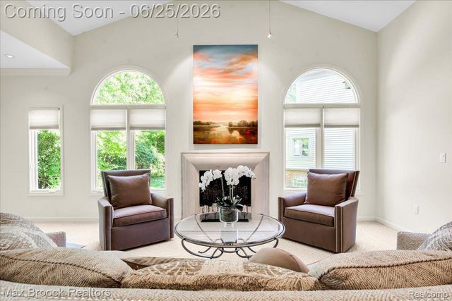 7330 Crackling Creek Circle 4, West Bloomfield Charter Township, MI 48322