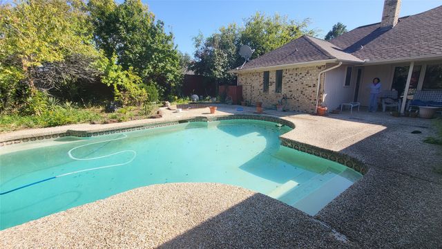 2229 Ridgewood, Carrollton, TX 75006