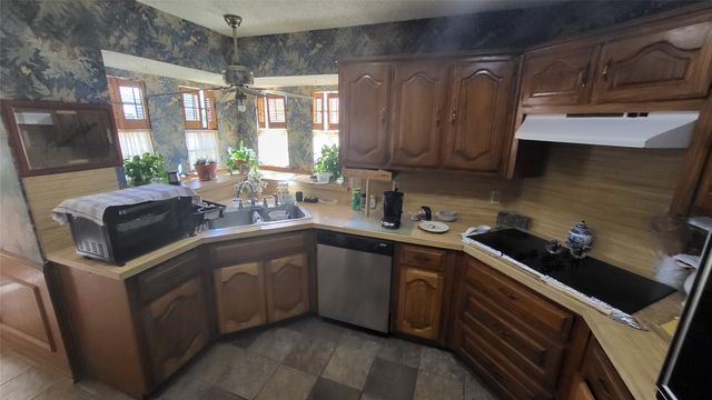 2229 Ridgewood, Carrollton, TX 75006