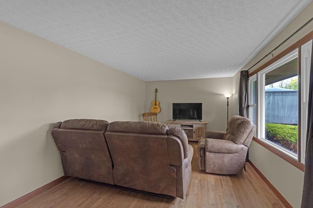 75 Hiawatha Trail, Granville, OH 43023