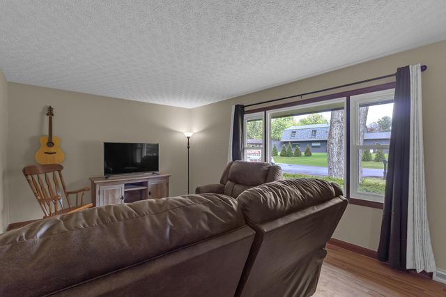 75 Hiawatha Trail, Granville, OH 43023