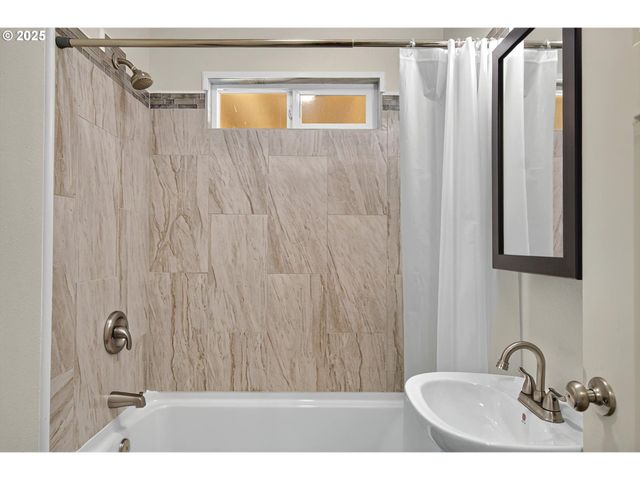 11097 COLVIN Rd, Clatskanie, OR 97016