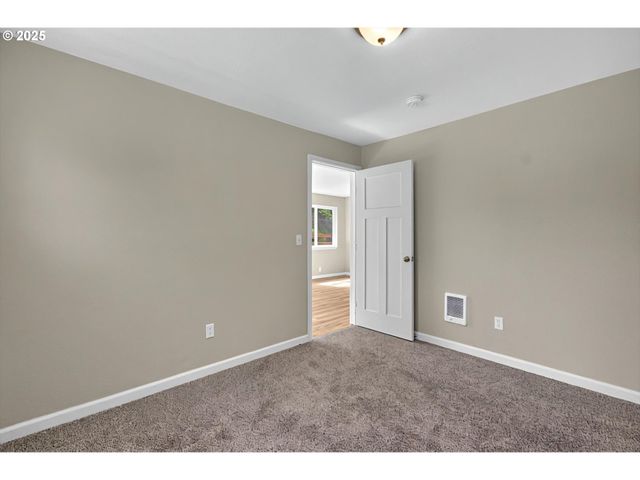 11097 COLVIN Rd, Clatskanie, OR 97016