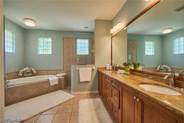 186 Muirfield CIR, Naples, FL 34113