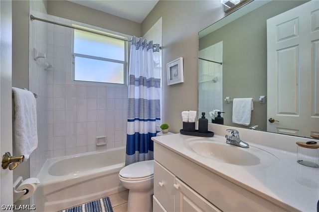 186 Muirfield CIR, Naples, FL 34113