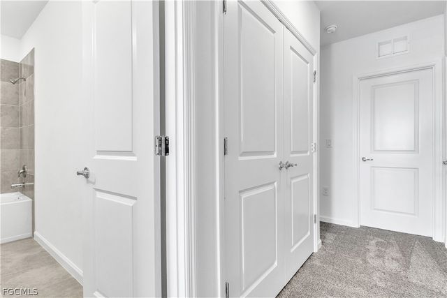 1428 Weeping Willow CT, Cape Coral, FL 33909