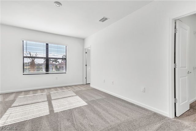 1428 Weeping Willow CT, Cape Coral, FL 33909