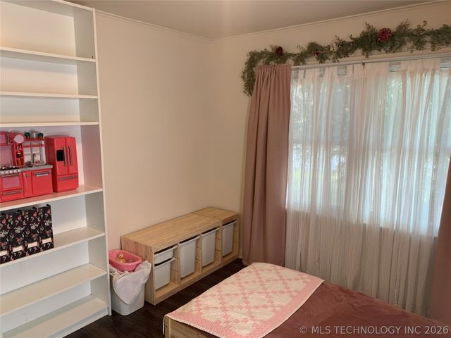 4966 S Newport Avenue, Tulsa, OK 74105