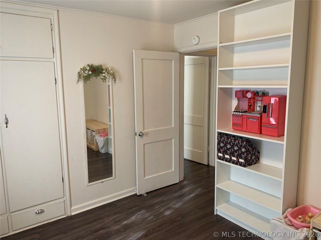 4966 S Newport Avenue, Tulsa, OK 74105