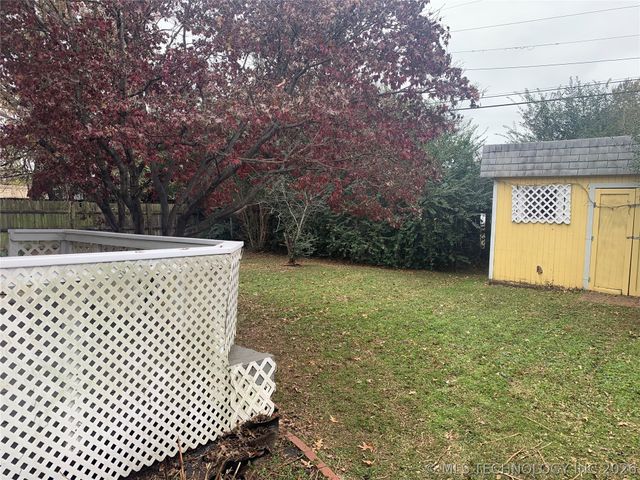 4966 S Newport Avenue, Tulsa, OK 74105