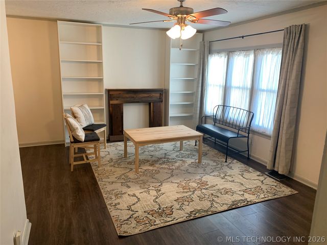 4966 S Newport Avenue, Tulsa, OK 74105