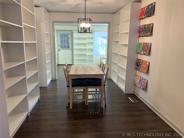 4966 S Newport Avenue, Tulsa, OK 74105