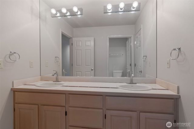 4131 205th Avenue SE, Sammamish, WA 98075