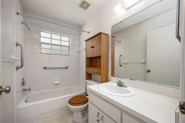 8573 NW 37TH TERRACE, Gainesville, FL 32653