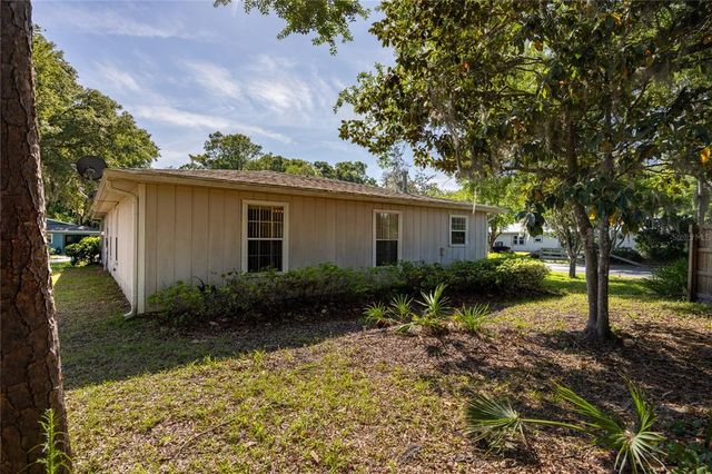 8573 NW 37TH TERRACE, Gainesville, FL 32653