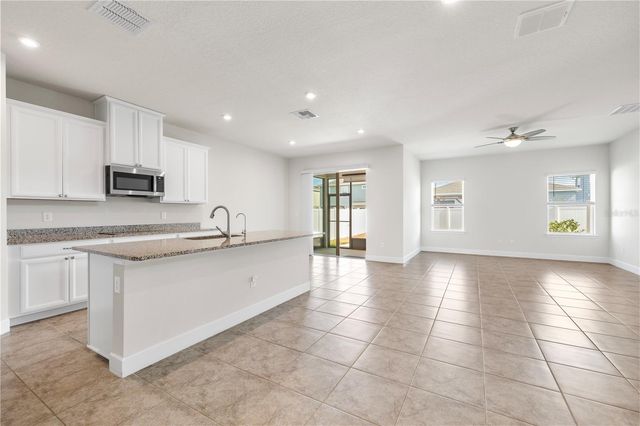 7915 GREENWAY AVENUE, Wesley Chapel, FL 33544