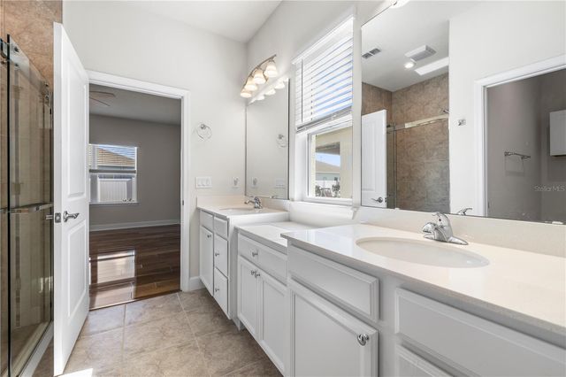 7915 GREENWAY AVENUE, Wesley Chapel, FL 33544