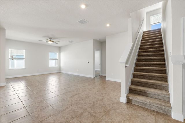 7915 GREENWAY AVENUE, Wesley Chapel, FL 33544