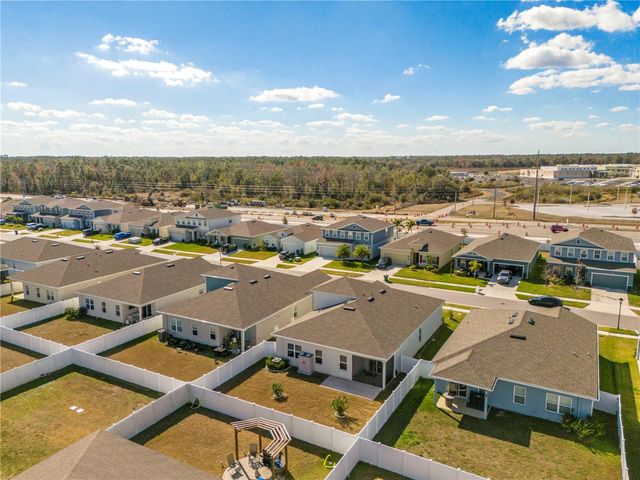 7915 GREENWAY AVENUE, Wesley Chapel, FL 33544