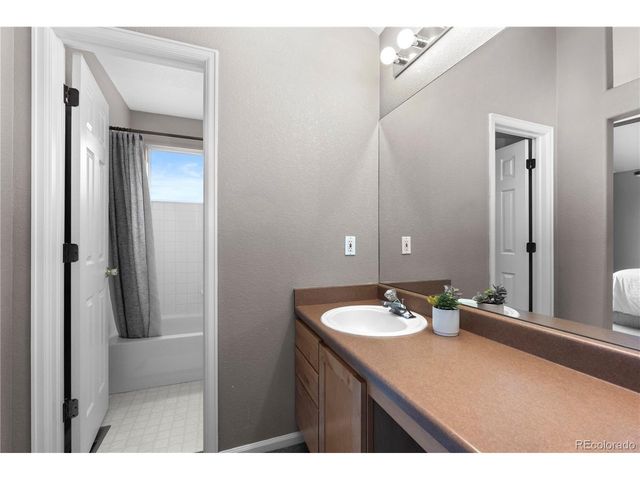 653 Fairhaven St, Castle Rock, CO 80104