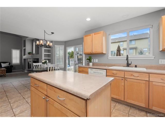 653 Fairhaven St, Castle Rock, CO 80104