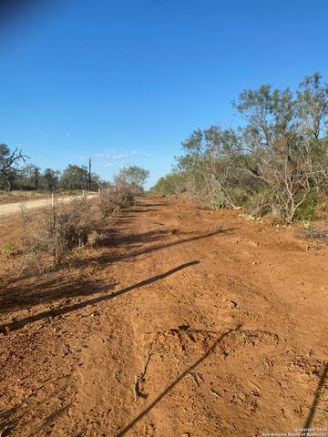 TBD CR 168, Floresville, TX 78114