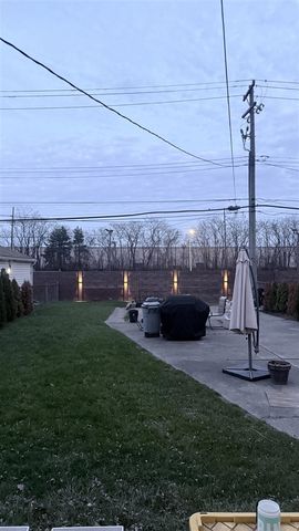 5700 Appoline Street, Dearborn, MI 48126