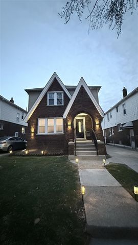 5700 Appoline Street, Dearborn, MI 48126