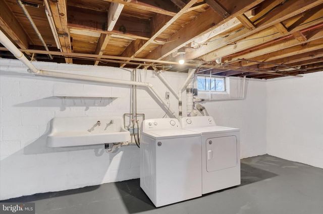 1394 LANCASTER AVE, York, PA 17403