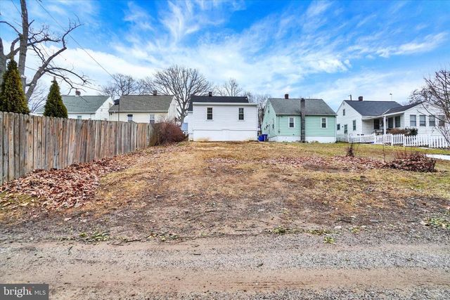 1394 LANCASTER AVE, York, PA 17403