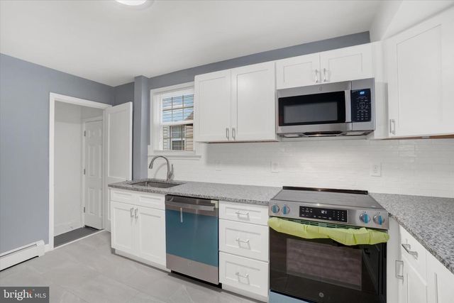 1394 LANCASTER AVE, York, PA 17403