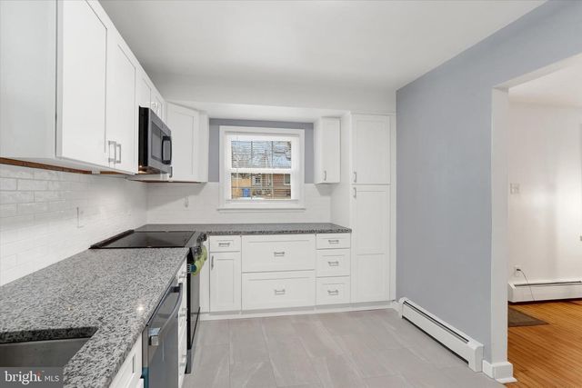 1394 LANCASTER AVE, York, PA 17403