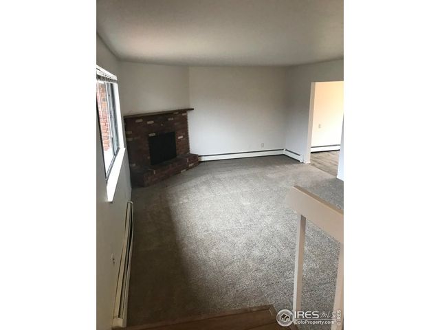 1463 Caddoa Dr, Loveland, CO 80538