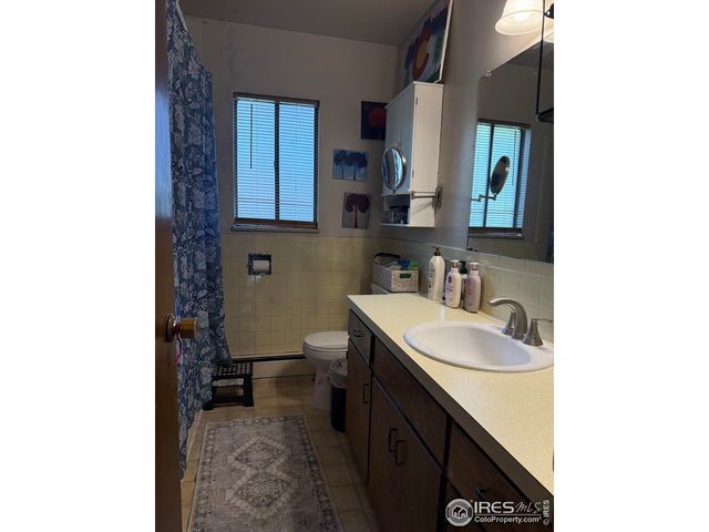 1463 Caddoa Dr, Loveland, CO 80538