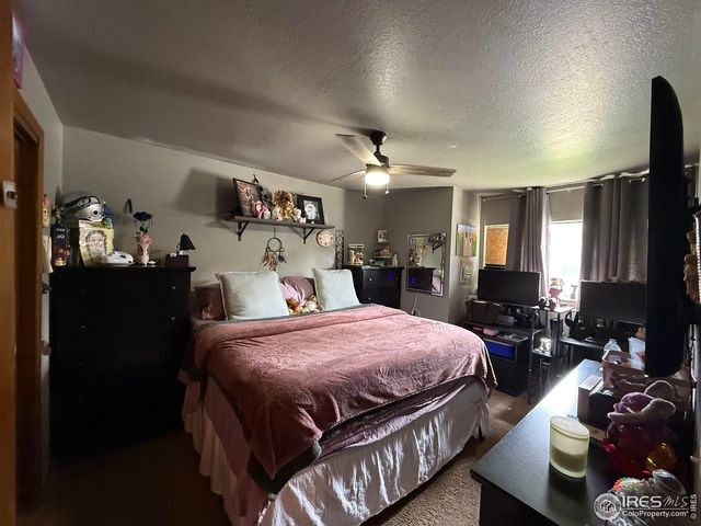 1463 Caddoa Dr, Loveland, CO 80538