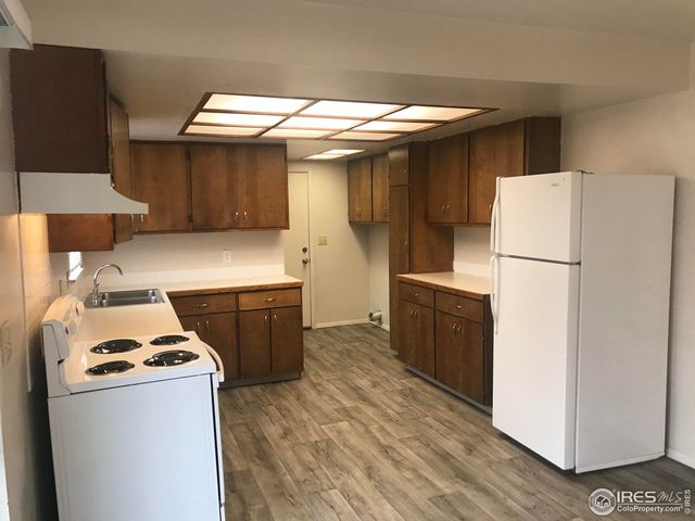 1463 Caddoa Dr, Loveland, CO 80538