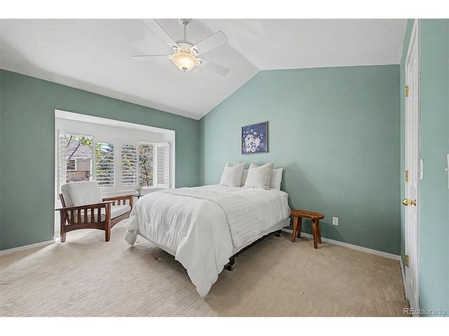 3851 Oakwood Dr, Longmont, CO 80503