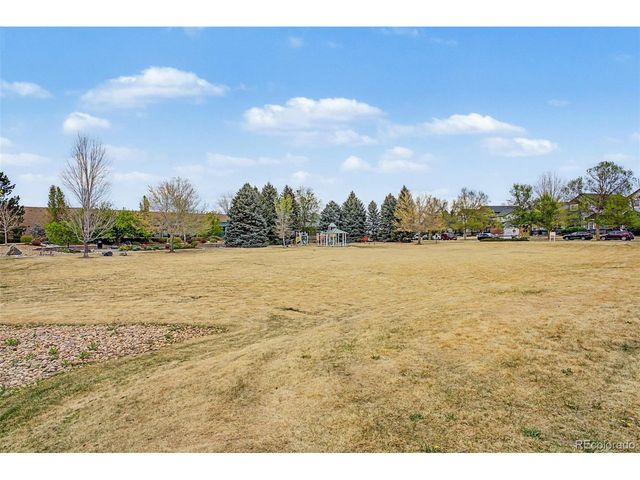 3851 Oakwood Dr, Longmont, CO 80503