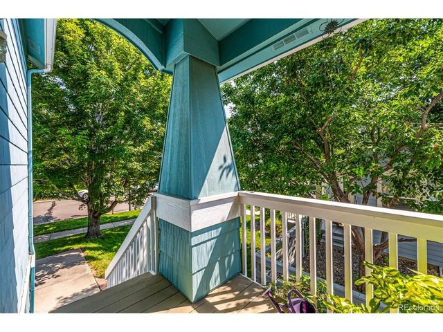 3851 Oakwood Dr, Longmont, CO 80503