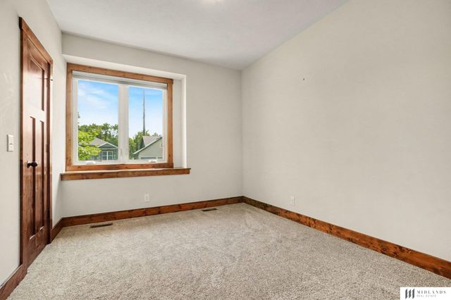 2026 Geri Circle, Bellevue, NE 68147