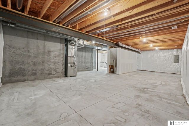 2026 Geri Circle, Bellevue, NE 68147