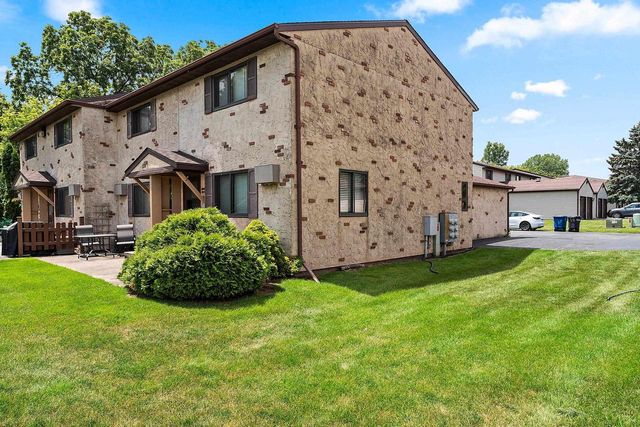 2529 FOND DU LAC ROAD, Oshkosh, WI 54902