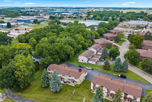 2529 FOND DU LAC ROAD, Oshkosh, WI 54902
