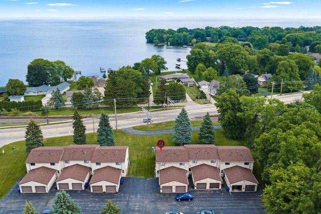 2529 FOND DU LAC ROAD, Oshkosh, WI 54902